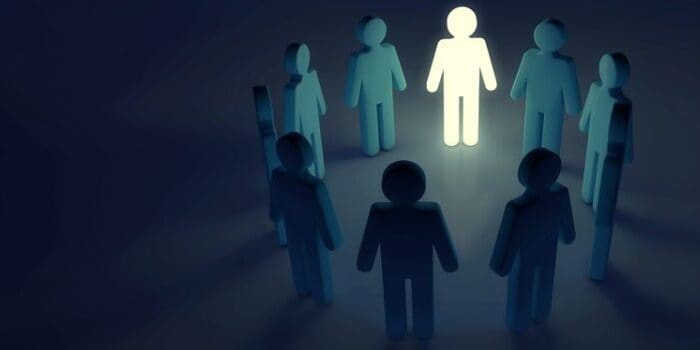 Varför är då ett ledarvarumärke viktigt? Ett starkt ledarvarumärke kan skapa förtroende och respekt, och öka en ledarens inflytande och effektivitet.