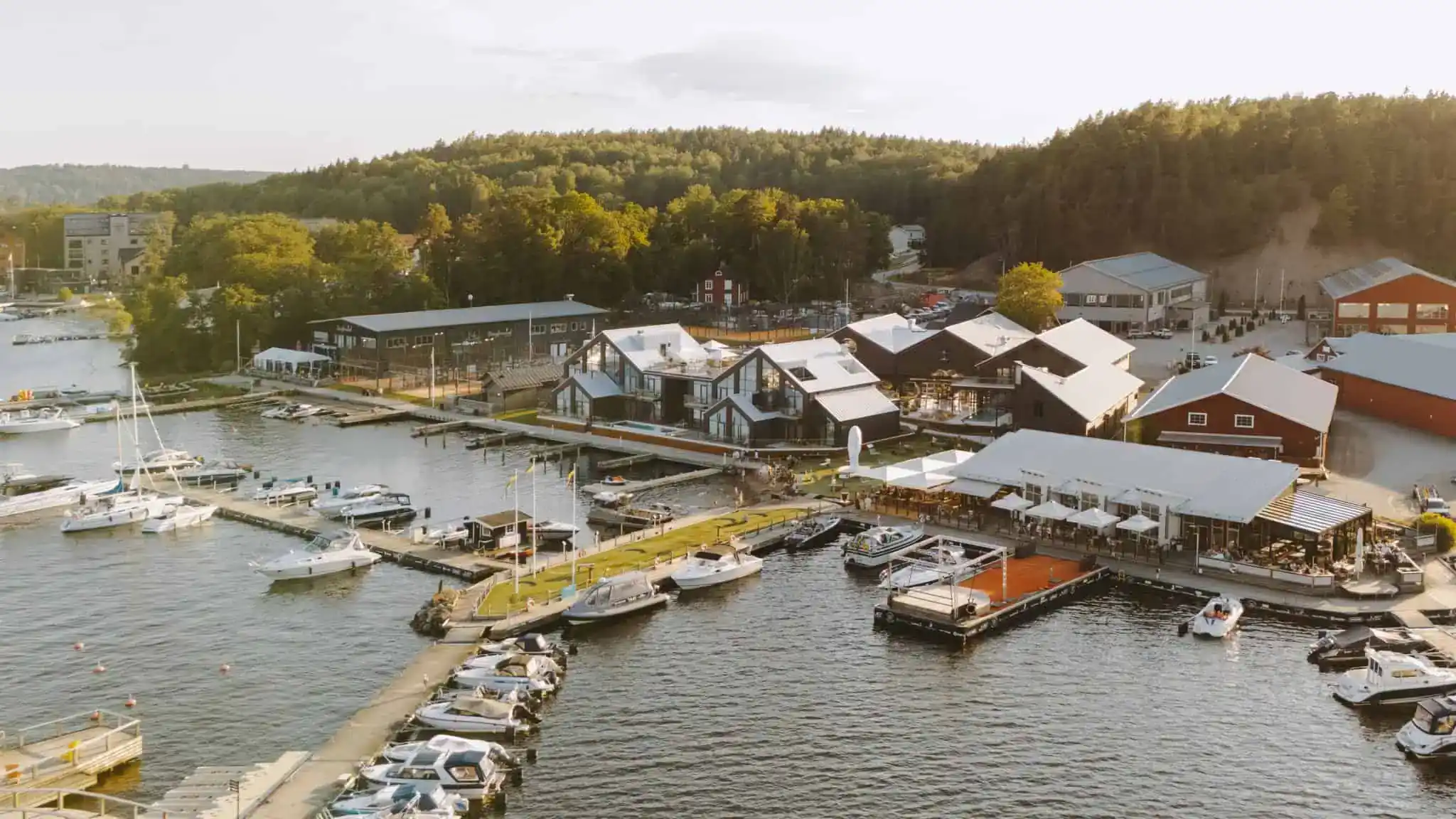 season 170725 257 2048x1152