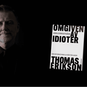 Omgiven av idioter av Thomas Erikson släpps den 8 november. Foto Maria Östlin